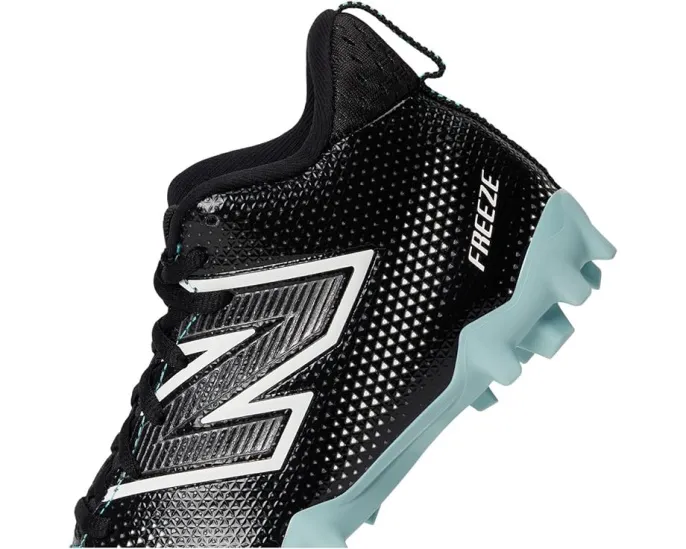Детские бутсы New Balance FreezeLX v5 для футбола и травяных покрытий
