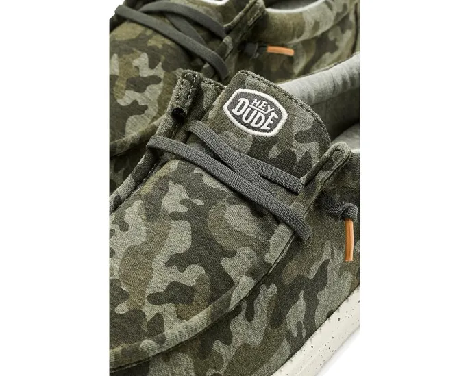 Кеды Hey Dude Wally Stretch Jersey Camo с камуфляжным принтом