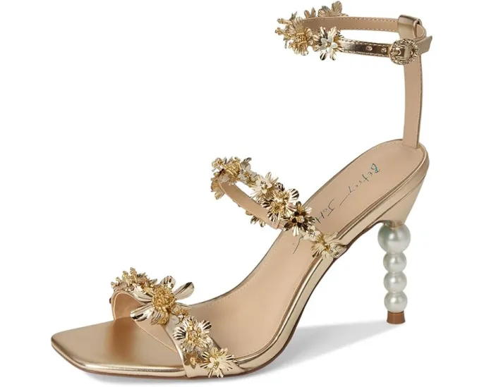 Босоножки Blue by Betsey Johnson Lorra на шпильке с жемчужным каблуком
