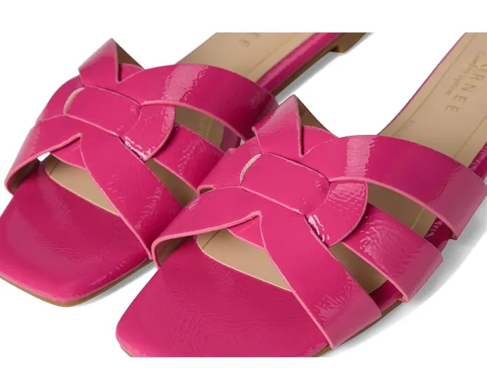 Сандалии Journee Collection Arrina с плоской подошвой и веганской кожей