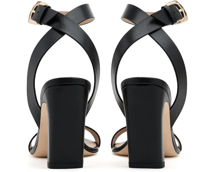 Сандалии Stuart Weitzman Sai Sandals 85 с квадратным носком и каблуком