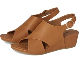 Сандалии EuroSoft Rhonda на клиновидном каблуке с регулируемой пряжкой