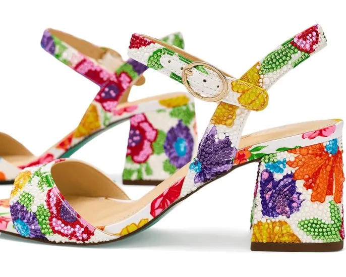 Босоножки Tamy на каблуке с квадратным мысом и ремешком от Blue by Betsey Johnson