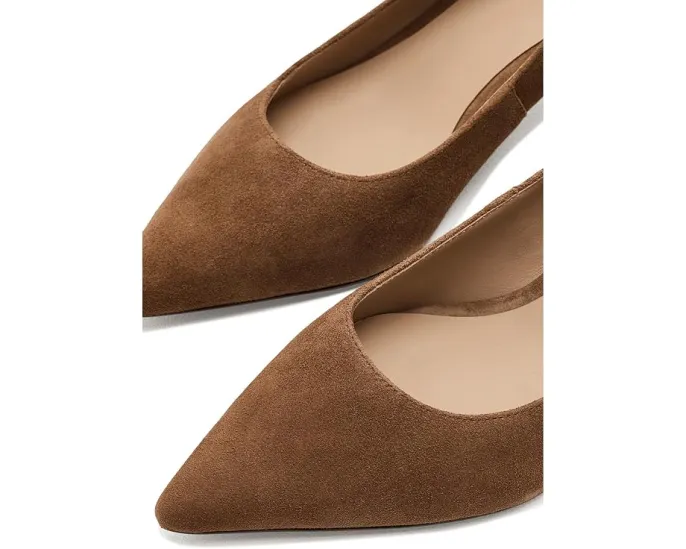Туфли Adrienne Suede Pumps от Lauren Ralph Lauren с заостренным носком