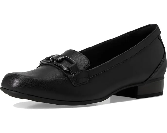 Лоферы Juliet Echo от Clarks из кожи с декором horsebit и каблуком
