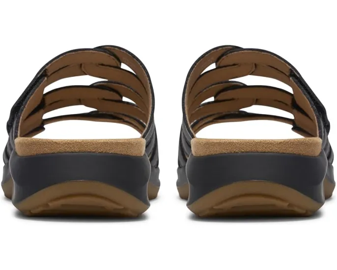 Сандалии Maelynn Abby Clarks из кожи с металлическими деталями на клиновидном каблуке