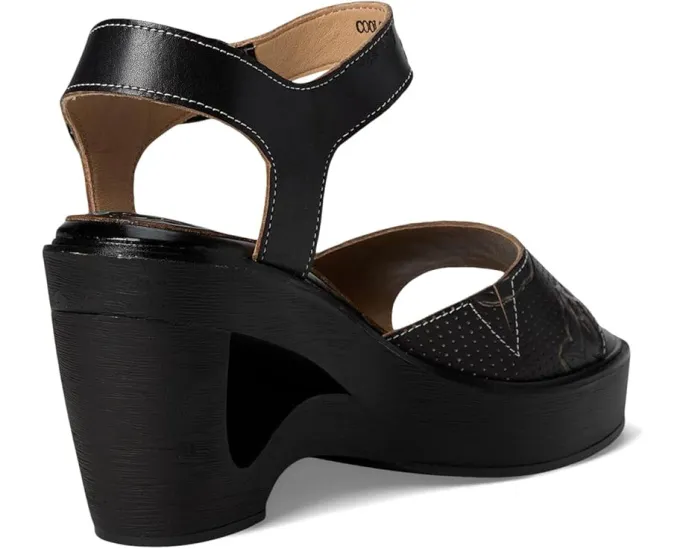 L'Artiste by Spring Step Сандалии Coolchic с ажурным клиновидным каблуком