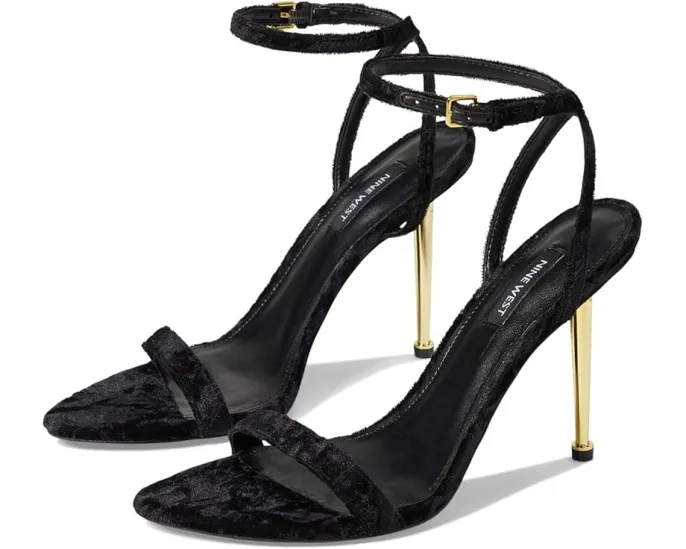 Nine West босоножки Reina на каблуке с ремешком черные велюр