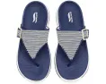 Сандалии SKECHERS GO Walk Arch Fit 2.0 Resort Day с блестками и клиньем