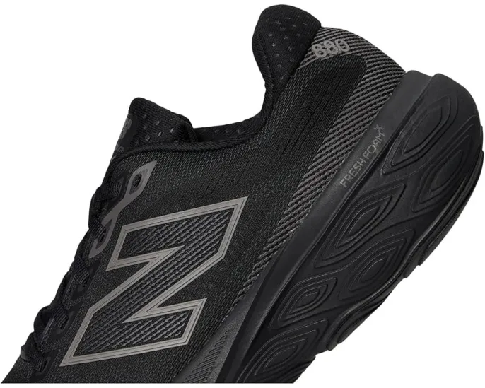 Беговые кроссовки New Balance Fresh Foam X 880 v15 с увеличенной высотой подошвы