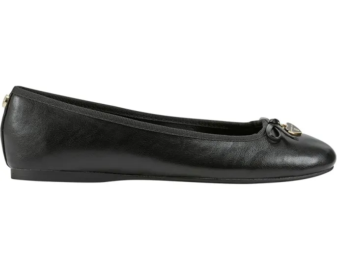 Балетки Piheart с металлическими деталями от Bandolino