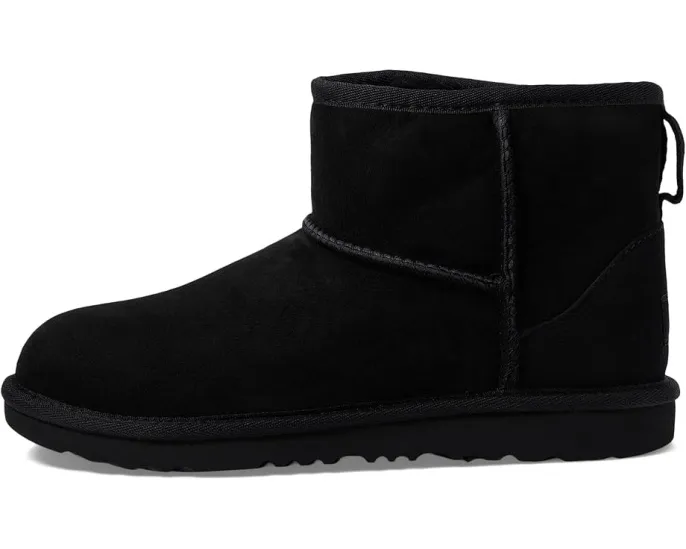 Детские угги UGG Kids Classic Mini II с подошвой Treadlite и утеплителем UGGpure