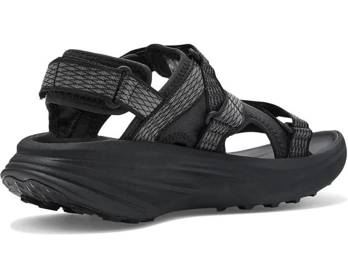 Сандалии для трейла Teva Aventrail R2T с водонепроницаемым дизайном и подошвой Spider Rubber