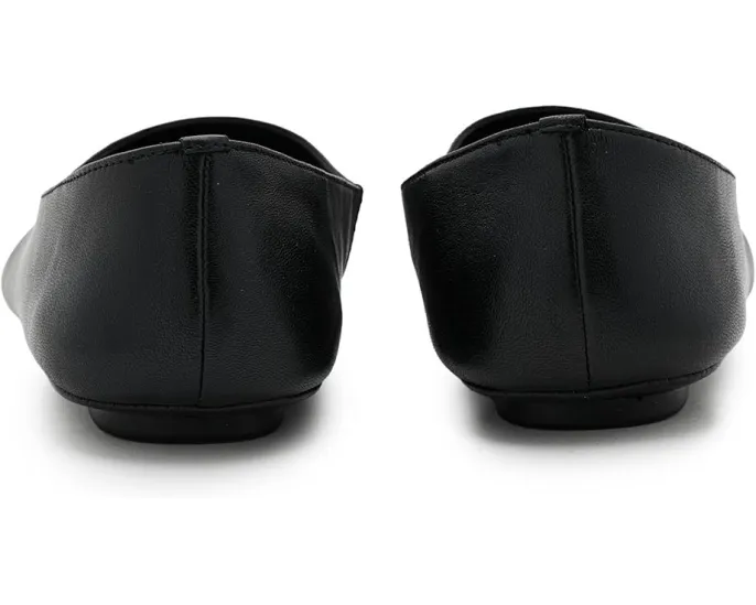 Балетки Catisha с круглым носком и резиновой подошвой Vince Camuto