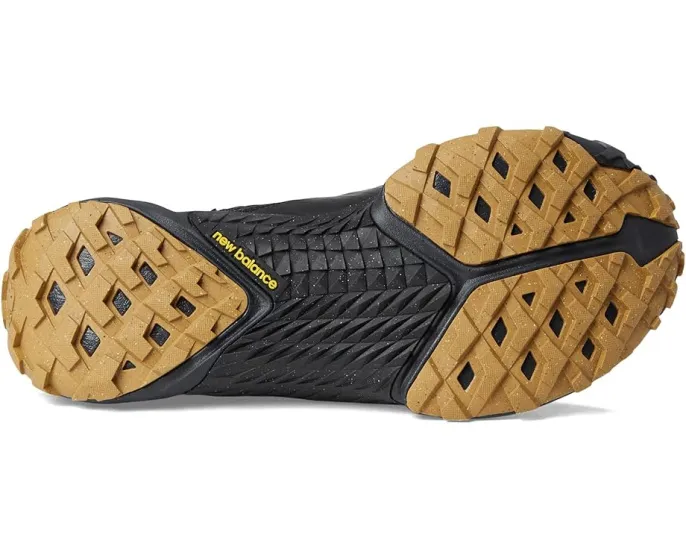 Трейловые кроссовки New Balance Minimus Trail с технологией FuelCell