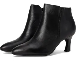 Ботфорты Sofft Sasha из кожи с застежкой-молнией