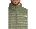 The North Face Легкая куртка THERMOBALL с синтетическим утеплителем и упаковкой в карман