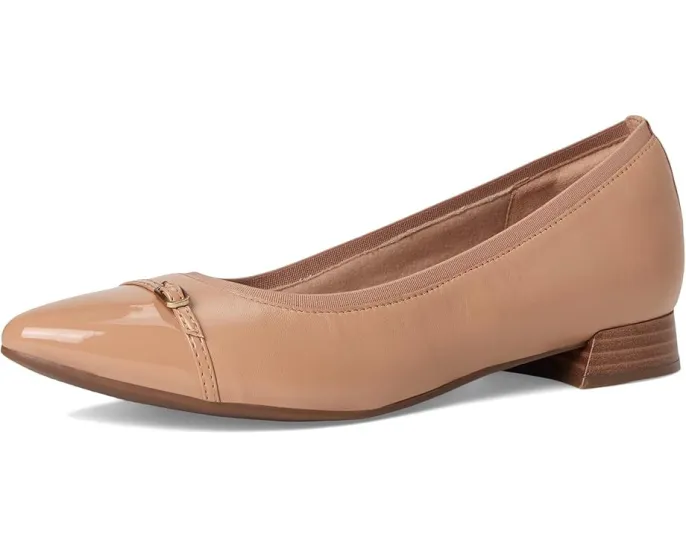 Балетки Natalyn Dusk от Clarks с заостренным носком и пряжкой