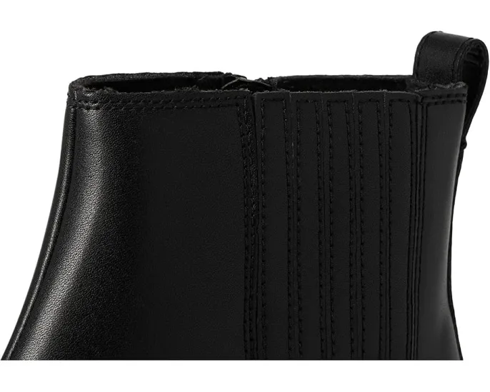 Ботинки Clarks Danyelle Skip с удобной стелькой и тягом на пятке