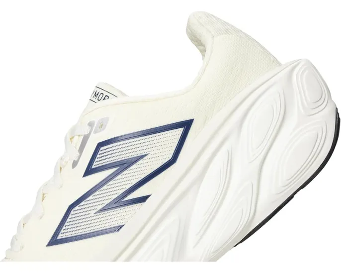 Кроссовки New Balance Fresh Foam X More v5 с максимальной амортизацией