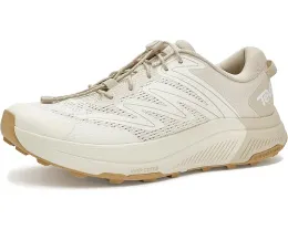 Кроссовки Hurricane Trailsetter от Teva с переработанным верхом и системой W Strapping