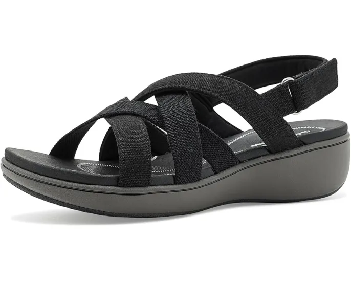 Сандалии Clarks Breezerae Ana с перекрестными ремнями и регулируемым задним ремешком