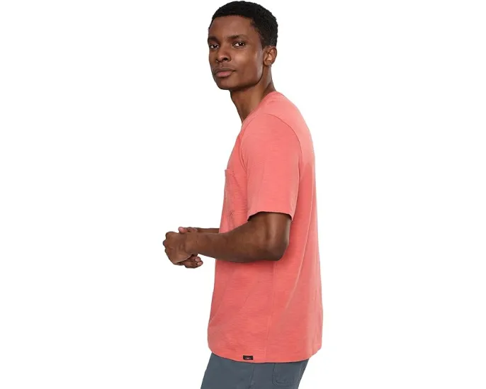 Футболка Faherty Sunwashed с нагрудным карманом и эффектом выгоревшей ткани