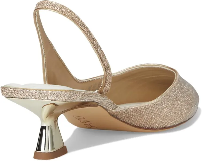 Туфли Devin с острым носком и стелькой с анатомической поддержкой Franco Sarto