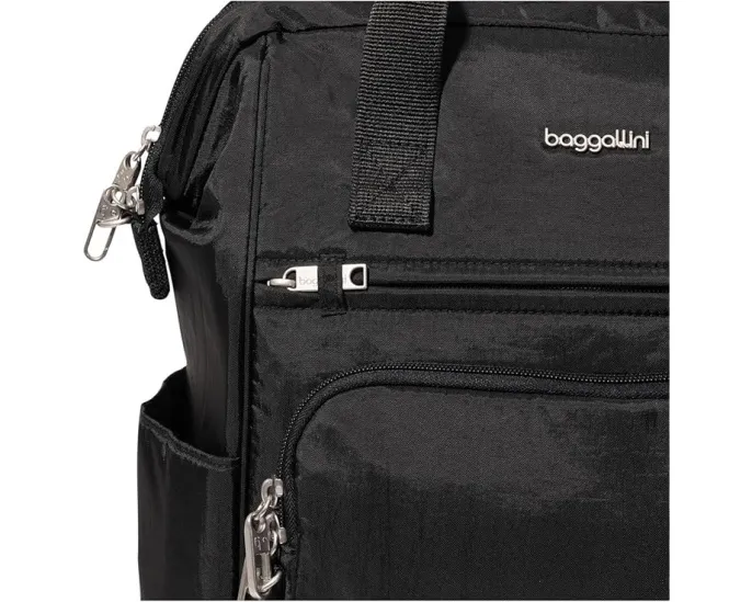 Baggallini Рюкзак Windsor с защитой от кражи и рукавом для чемодана