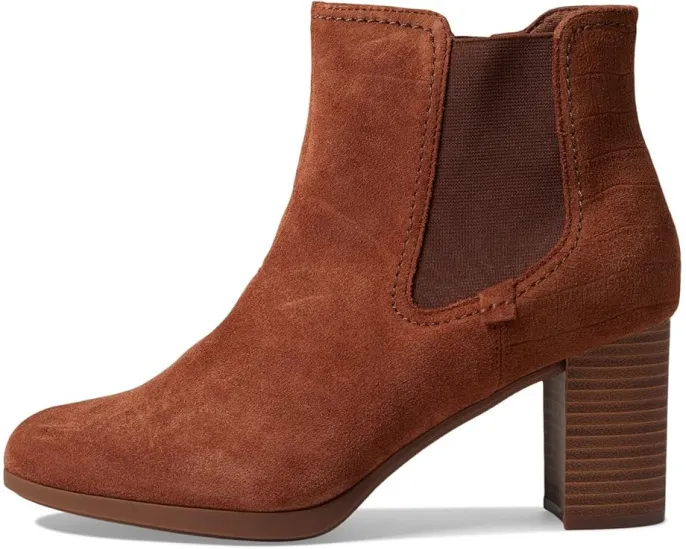 Ботинки Clarks Bayla Rose на устойчивом каблуке с миндалевидным носком