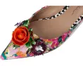 Туфли Abigayl с острым носком и цветочным декором от Blue by Betsey Johnson