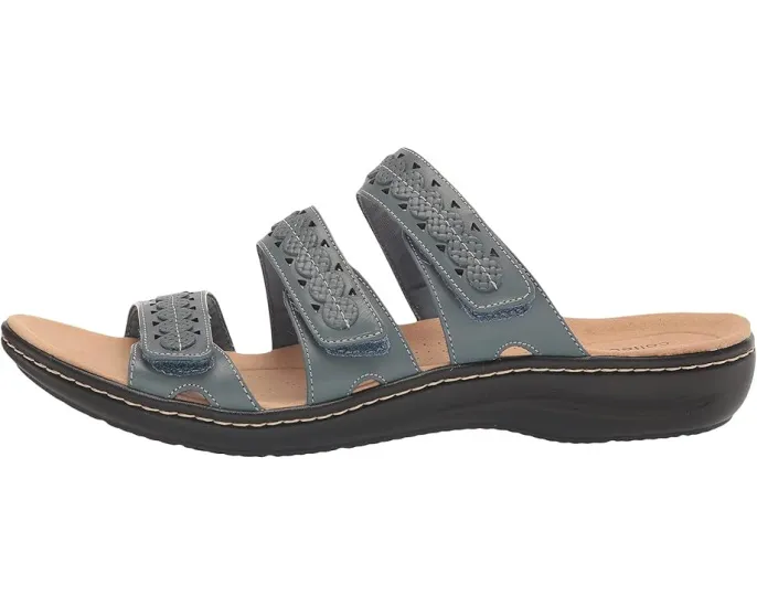 Сандалии Laurieann Cove с открытым носком и детализированными ремешками Clarks