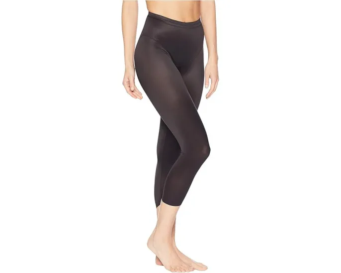 Утягивающие шорты Miraclesuit Shapewear с силиконовой резинкой