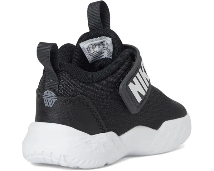 Детские баскетбольные кроссовки Nike Team Hustle D 12 с системой застежки на липучке