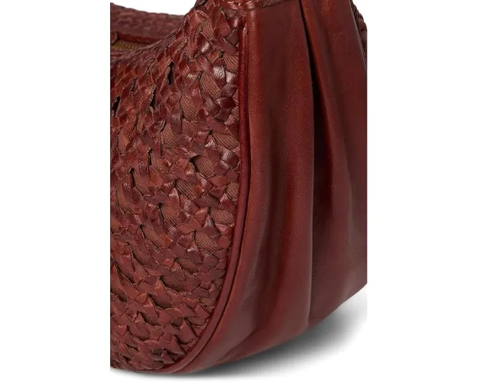 Сумка кроссбоди Hazel Sling с плетеным узором и цветочным брелоком