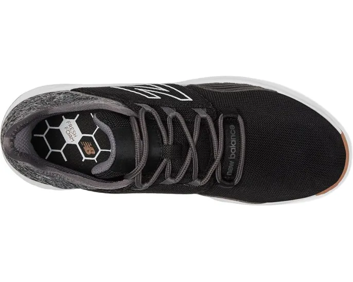 Кеды для гольфа New Balance Fresh Foam ROAV с инновационной амортизацией