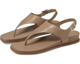 Сандалии Bernardo Concord с перемычкой между пальцами и регулируемым ремешком