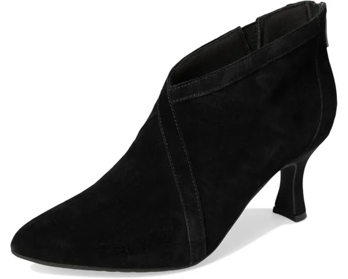 Туфли Clarks Kataleyna Sol на котячьем каблуке с острым носком