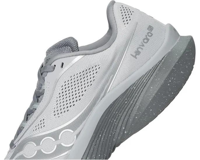 Беговые кроссовки Saucony Kinvara 15 с пеной PWRRUN+
