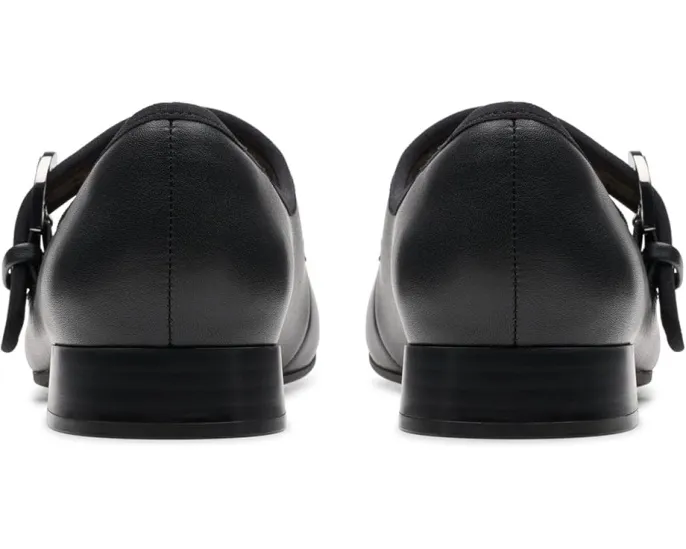 Туфли Clarks Natalyn May с острым носком на квадратном каблуке и пряжкой