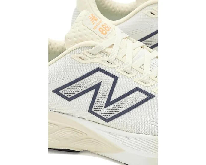 Беговые кроссовки New Balance Fresh Foam X 880 v15 с увеличенной высотой подошвы