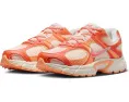 Кроссовки Nike V5 RNR с объемной пеной и ретро дизайном в стиле Y2K