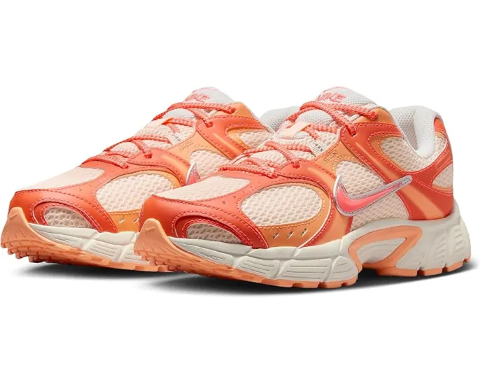 Кроссовки Nike V5 RNR с объемной пеной и ретро дизайном в стиле Y2K