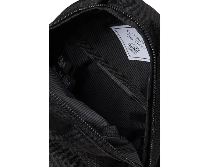 Мини-рюкзак Herschel Supply Co. Nova с двумя ручками и регулируемыми лямками