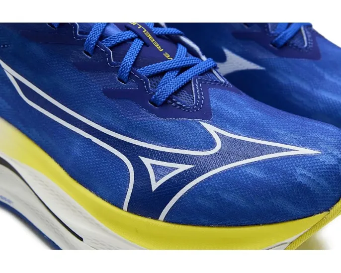 Беговые кроссовки Mizuno Wave Rebellion Flash 3 с технологией Smooth Speed Assist и амортизацией Enerzy
