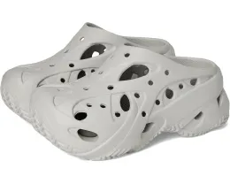 Клоги Crocs Caged с решетчатым дизайном для персонализации