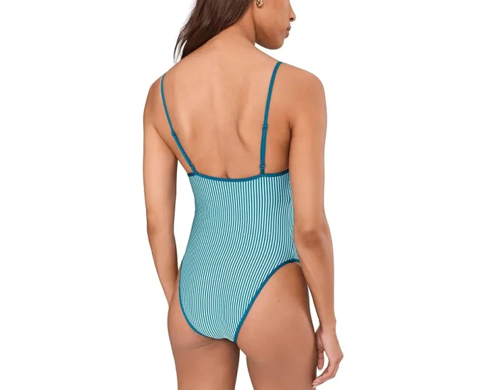 Цельный купальник Nike Ripple Texture Squareneck с текстурой ряби