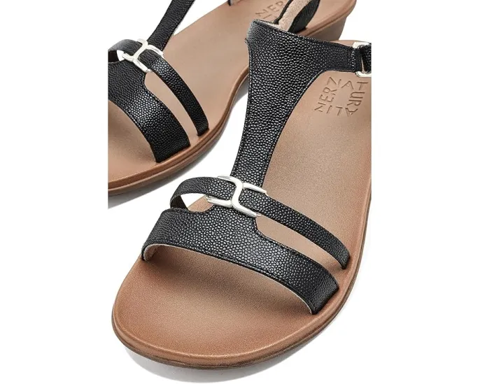 Сандалии Naturalizer Sofia на низком каблуке с технологией Contour+ Comfort