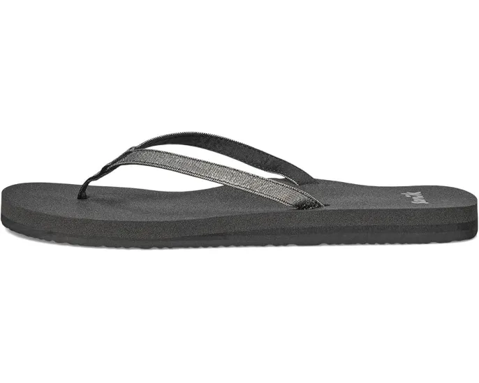 Сандалии Sanuk Yoga Joy II Bling с блестящими ремнями и экологичной стелькой из пены с эффектом памяти