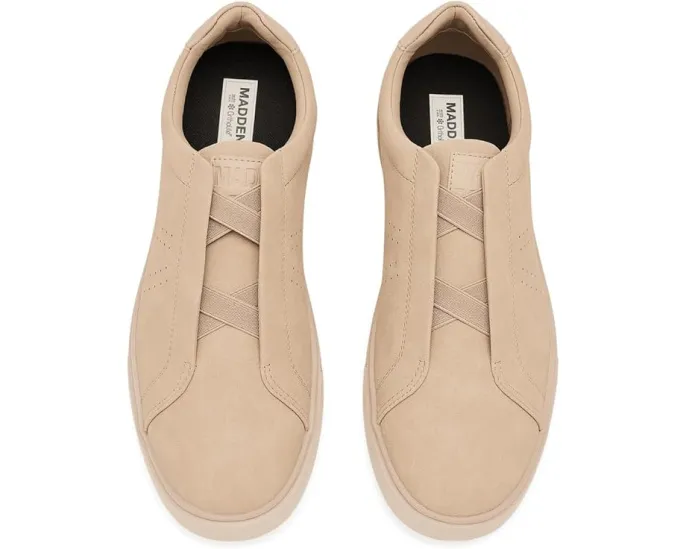 Кроссовки Steve Madden Lacer на мягкой стельке с круглым носком